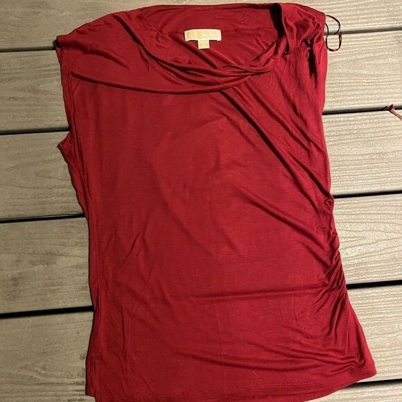 MICHAEL Michael Kors Tops - Michael Kors Asymmetrical Neckline Cap Sleeve Side Ruching Medium